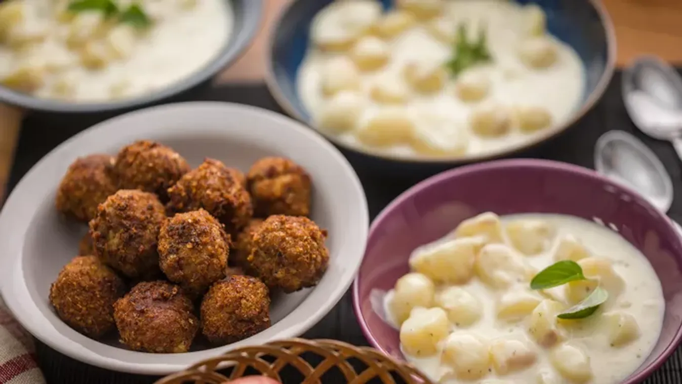 Újburgonya-főzelék csirkemell fasírttal