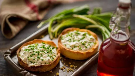 Medvehagymás pite: egyszerű és olcsó vendégváró húsvétra