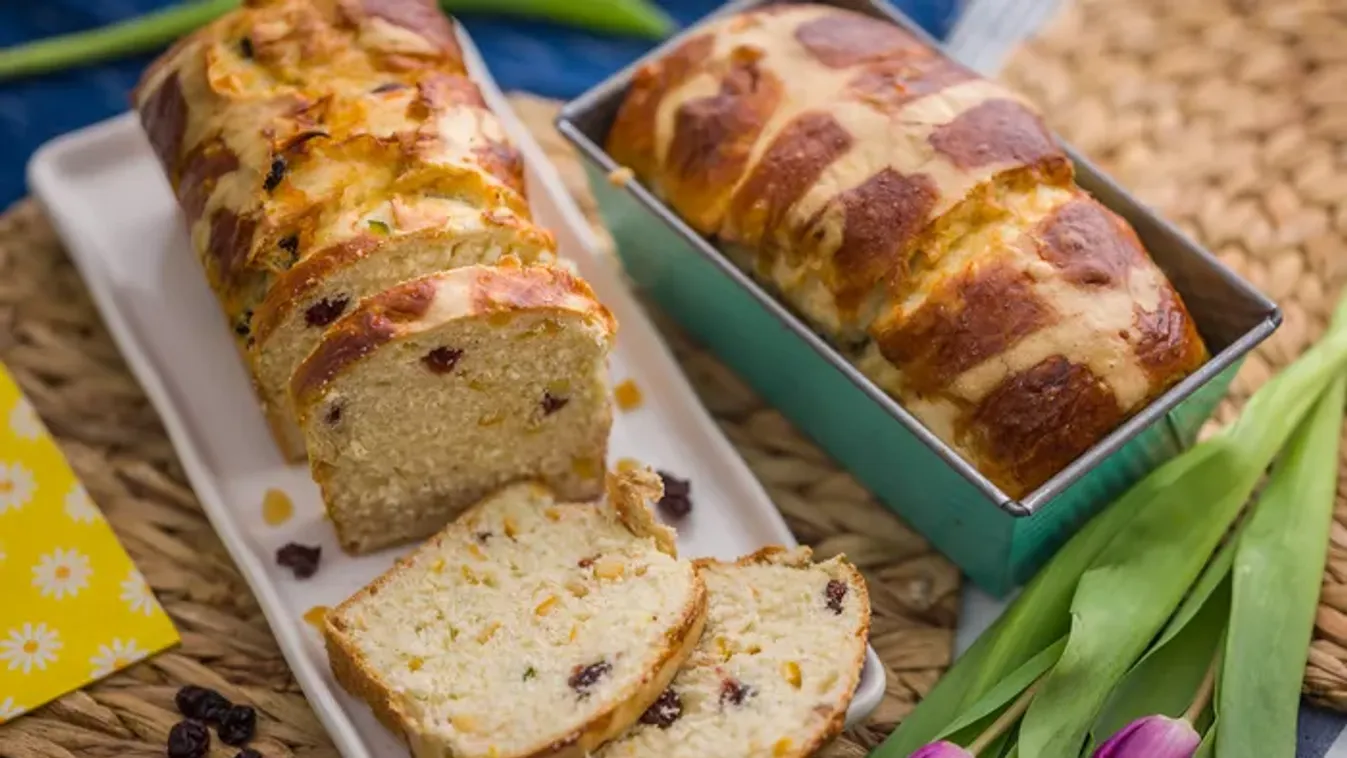 Keresztes narancsos húsvéti kalács