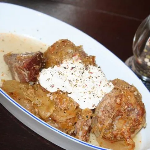 Töltött káposzta gazdagon