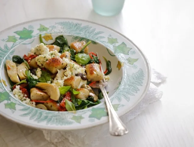 Zsályás-bazsalikomos gnocchi