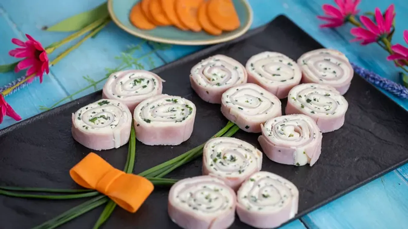 Sajtos-sonkás hidegtál tekercs