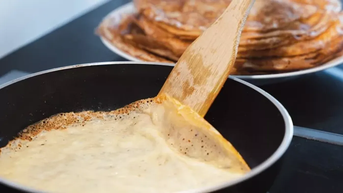 Már nagyanyáink is ismerték a leheletvékony palacsinta titkát - íme a 100 éves trükk