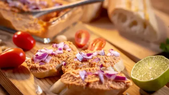 Sonka és tojás nélkül is szuper lehet a húsvét: 9 ínycsiklandozó vegán recept