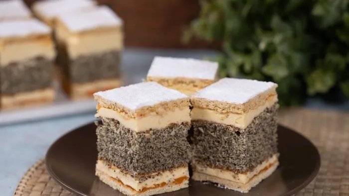 Francia mákos krémes