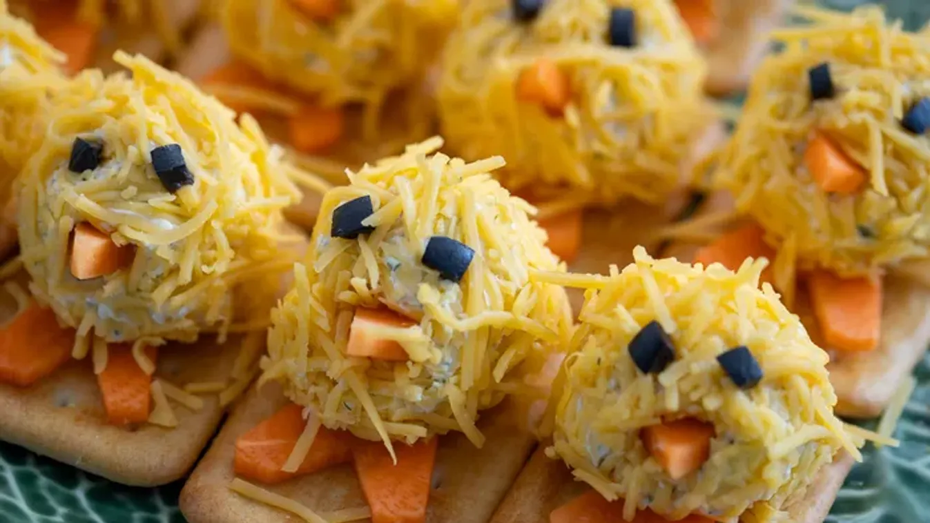 Csibe alakú sajtgolyók