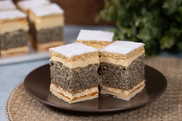 Francia mákos krémes