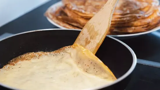 Már nagyanyáink is ismerték a leheletvékony palacsinta titkát - íme a 100 éves trükk