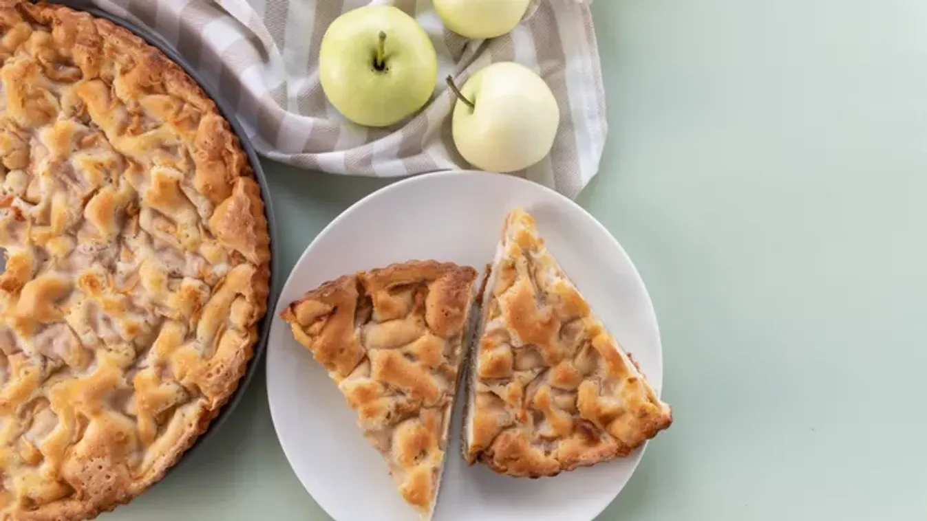 Ezen veszekszik a Reddit népe: előfőzve vagy nyersen tegyük az almát a pitébe?