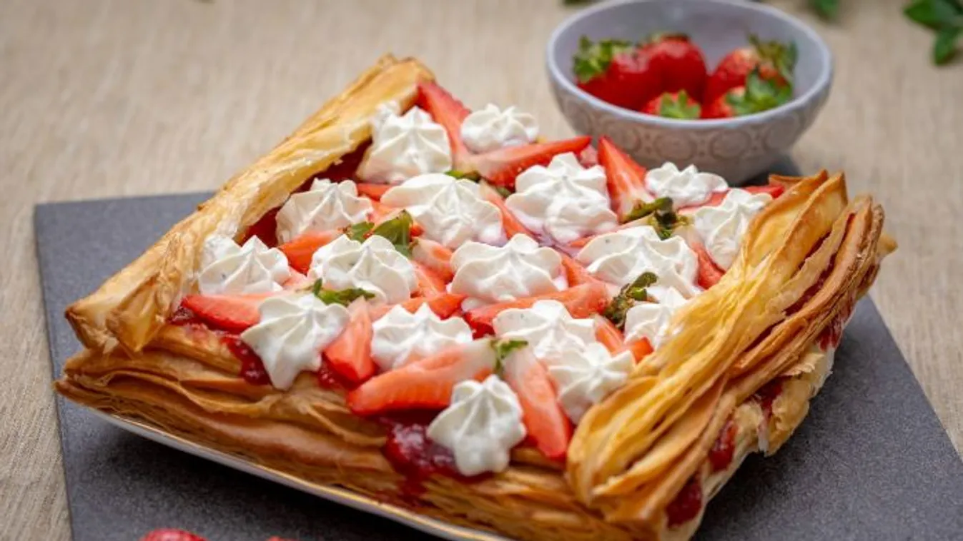 Epres levelestészta-torta