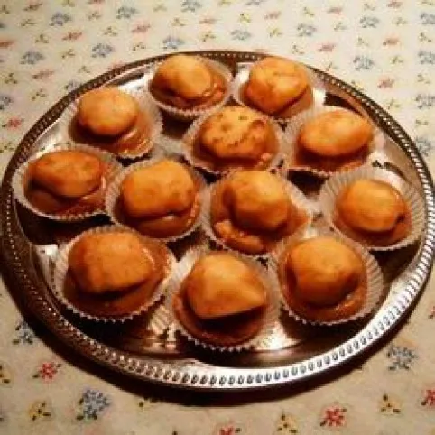 Almás-fehérboros tortácskák