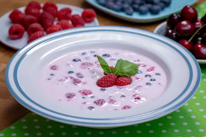 Hideg gyümölcsleves főzés nélkül