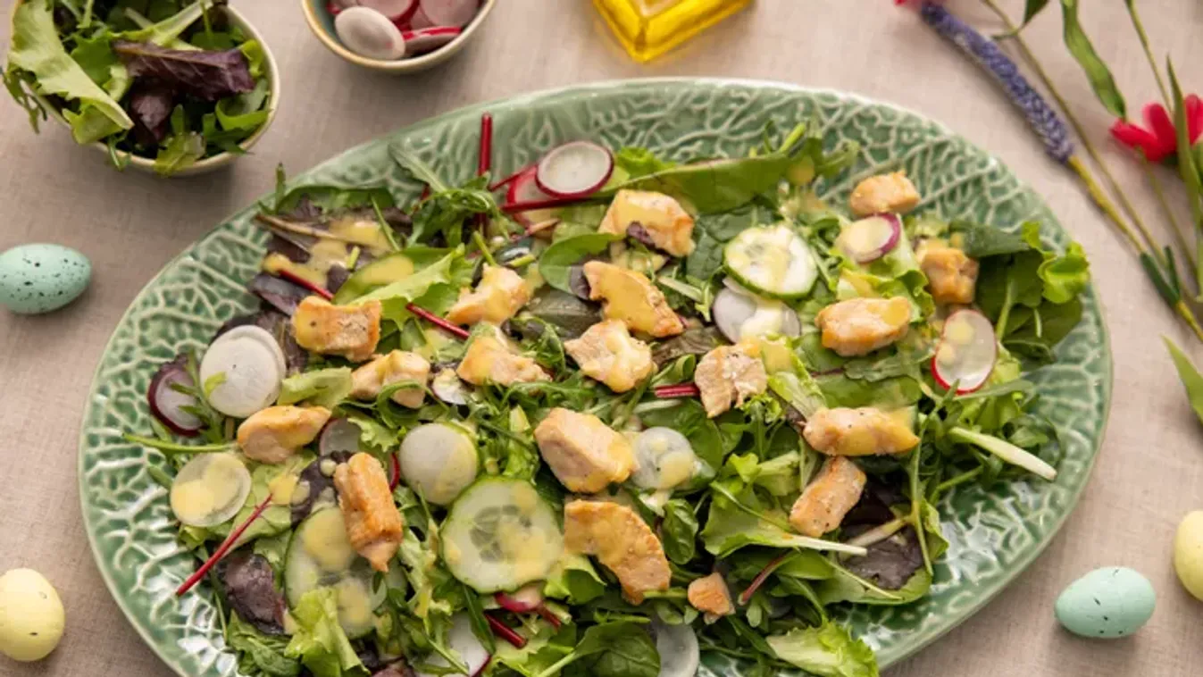 Zöldfűszeres csirkesaláta