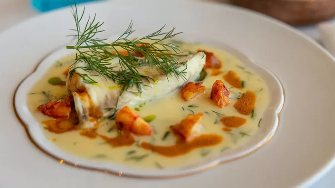 Ilyen egy előkelő fogasfilé Budapest felett - A tavasz ízeivel várja a vendégeket a VIRTU