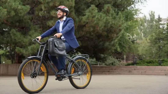 Edzőterem helyett: ezek a mozgásformák segíthetnek, ha nincs időd kondizni