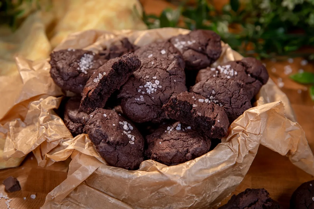 Sós brownie-keksz, az ellenállhatatlan csokis finomság receptje videón /Fotó: Mindmegette