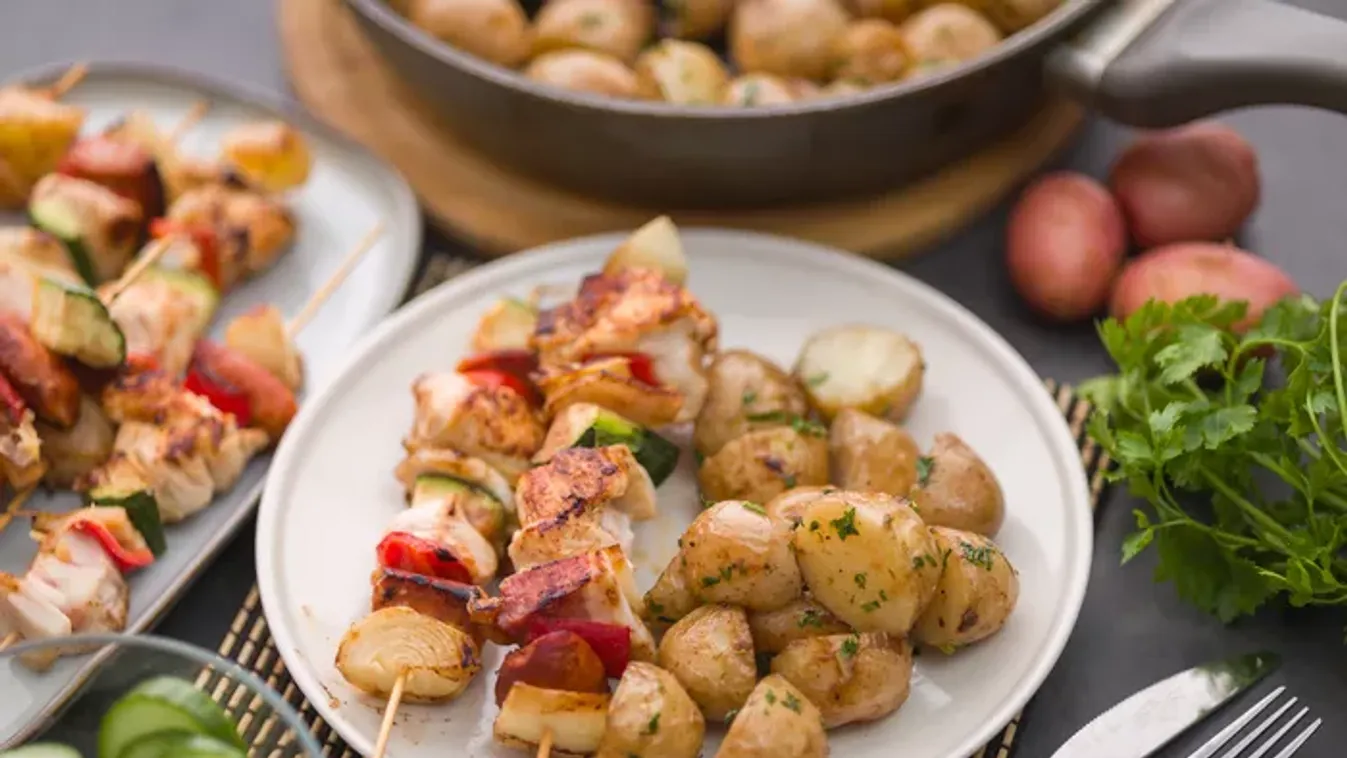 Csirkemell saslik újkrumplival