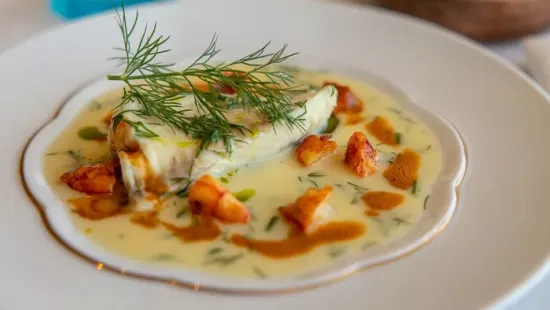 Ilyen egy előkelő fogasfilé Budapest felett - A tavasz ízeivel várja a vendégeket a VIRTU