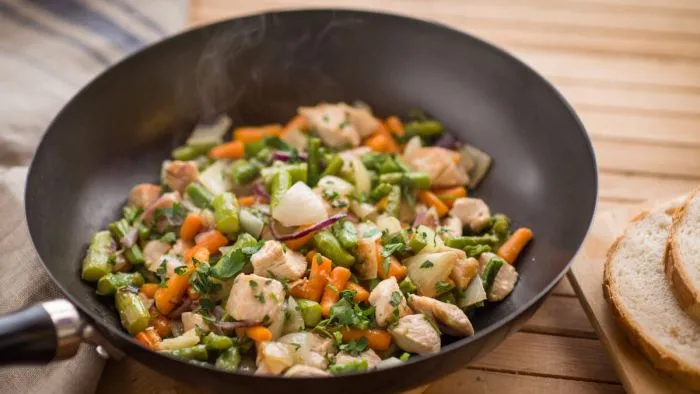 Csirkeragu spárgával