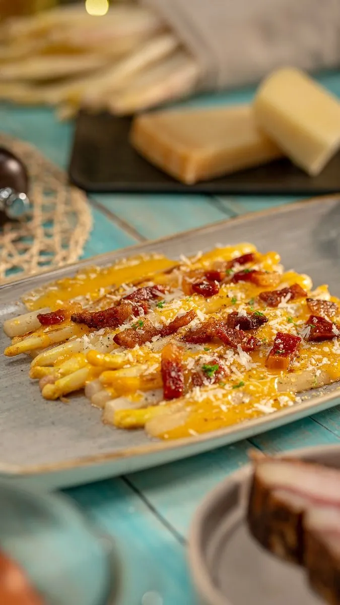Fehér spárga carbonara szósszal