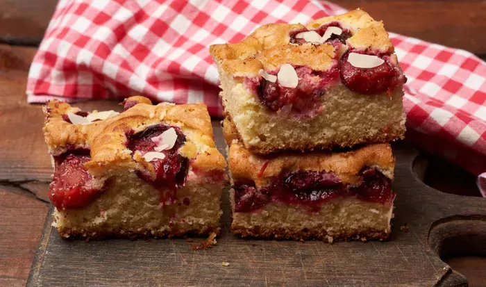 Kevert meggyes piskóta recept