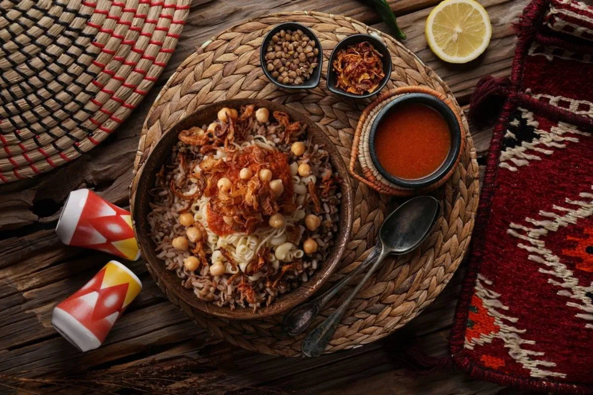 Egyiptomi gasztronómia: egy tál koshari, a nemzeti ételük
