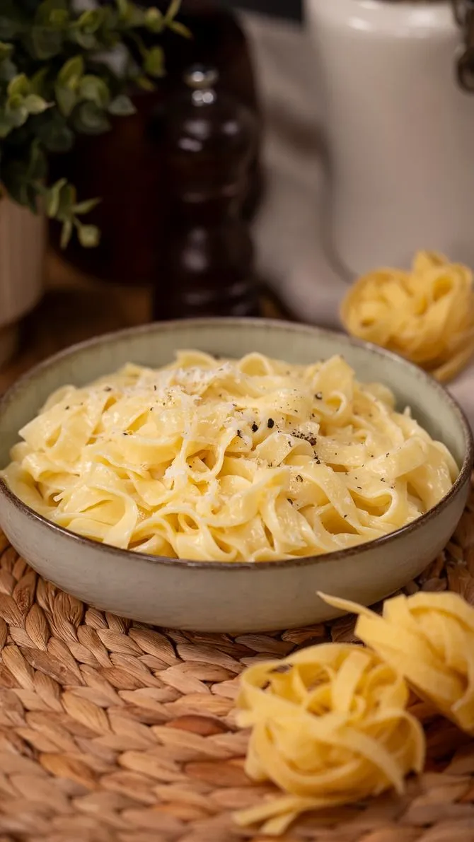 Fettuccine Alfredo