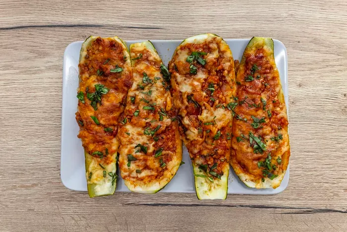 Töltött cukkini darált húsos raguval recept