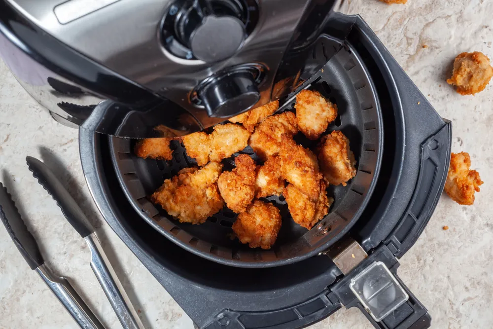 Az air fryer rengeteg étel elkészítését megkönnyíti, de ennek a népszerű konyhai kisgépnek is vannak hátrányai