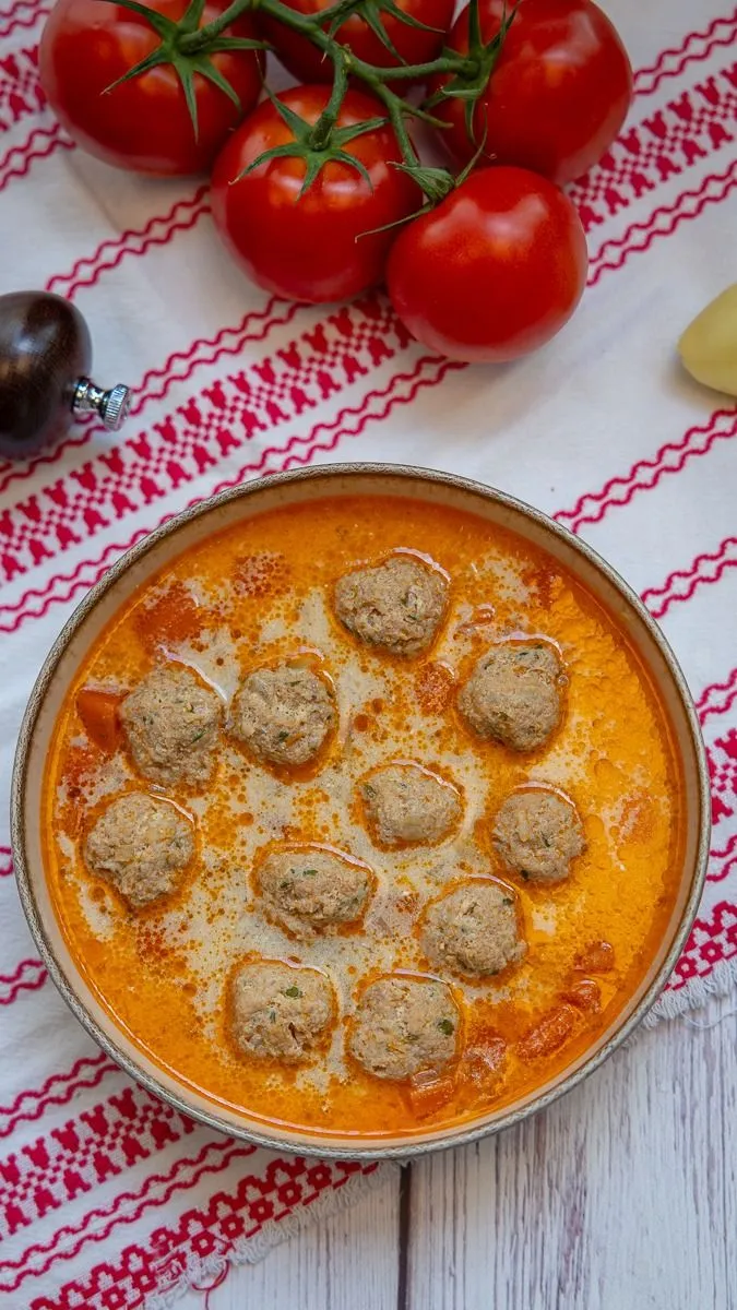 Alföldi húsgombócleves