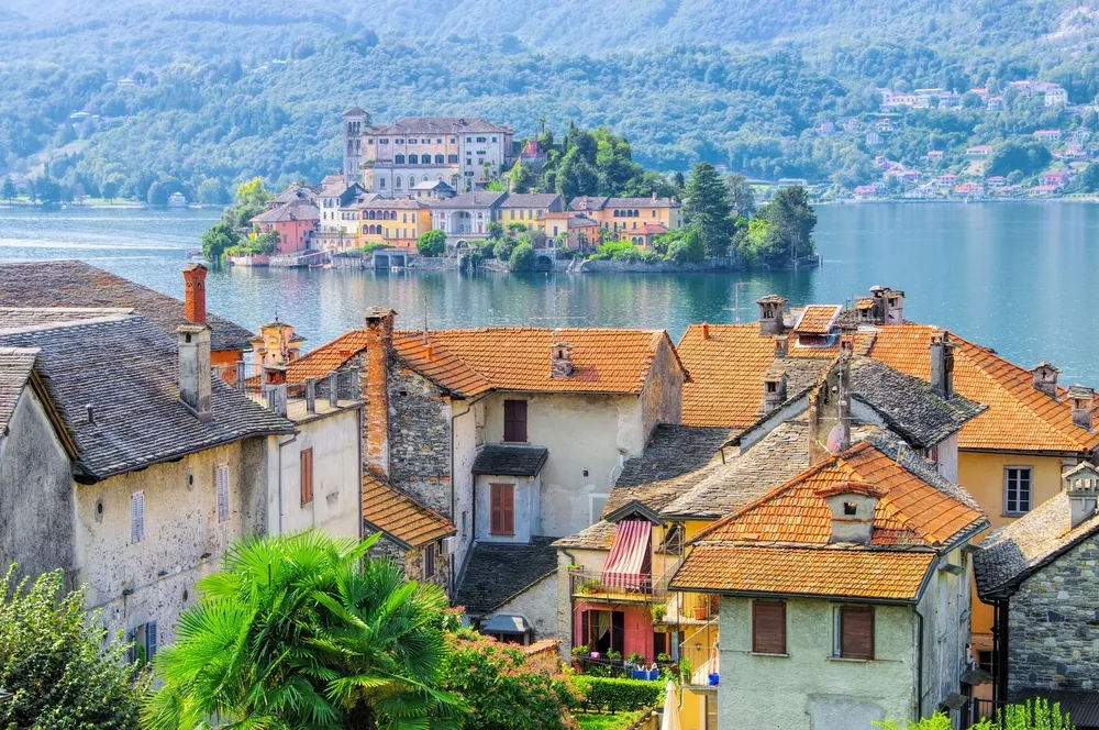 View,Of,The,Island,Isola,San,Giulio,At,The,Lake